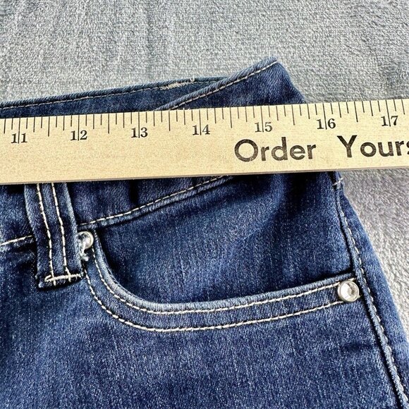 Christopher & Banks Rhinestone Jean Shorts Sz 6 Blue Pockets Flowers Cuffed EUC - Picture 7 of 14